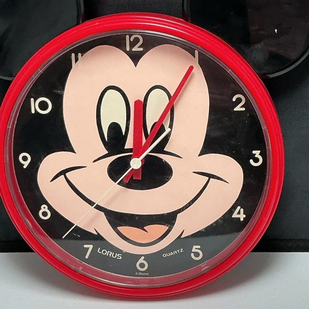 Walt Disney Mickey Mouse quartz wall clock-Lorus Tochigi Tokei Co.-Red-working
